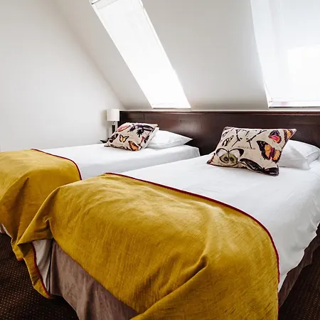 Wieniawa Отель Лешно