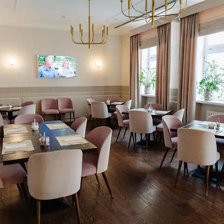 Hotel Wieniawa Leszno (Greater Poland)