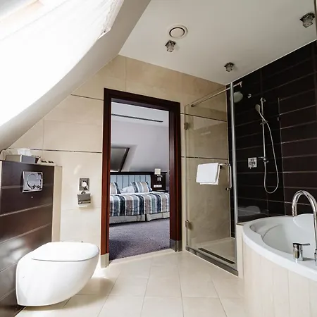 Wieniawa 4* Leszno (Greater Poland)