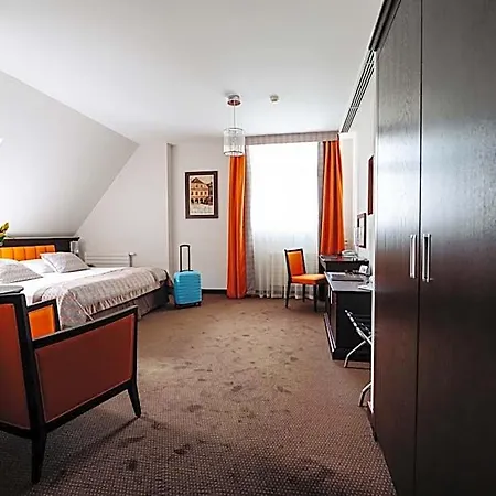 Wieniawa Hotel Leszno (Greater Poland)