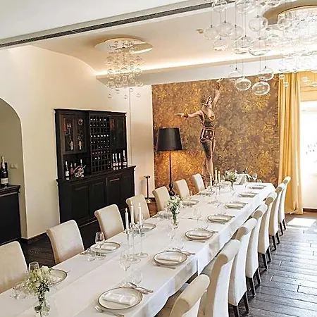 Wieniawa Hotel Leszno (Greater Poland)