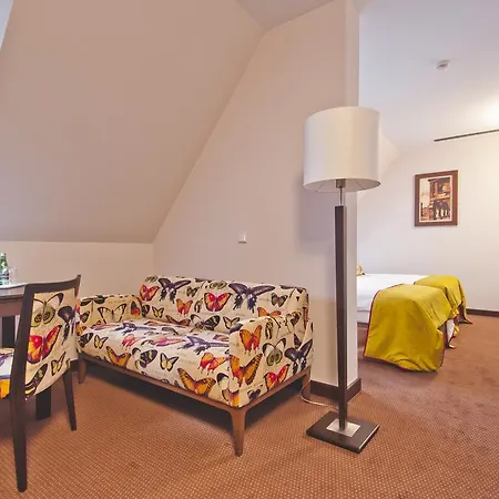 Hotel Wieniawa Leszno (Greater Poland)