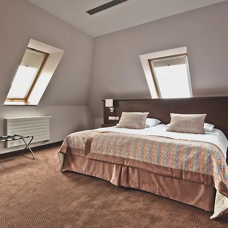 Wieniawa Hotel Leszno (Greater Poland)