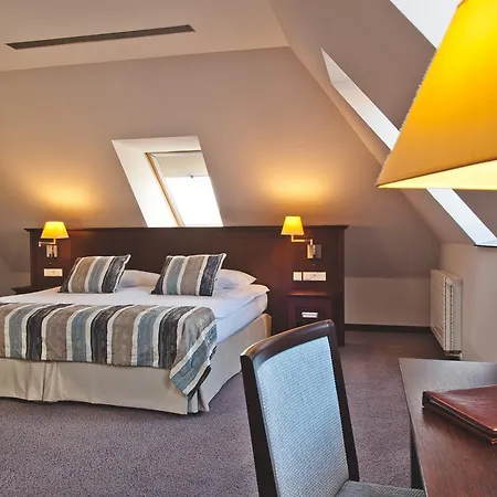 Hotel Wieniawa Leszno (Greater Poland)